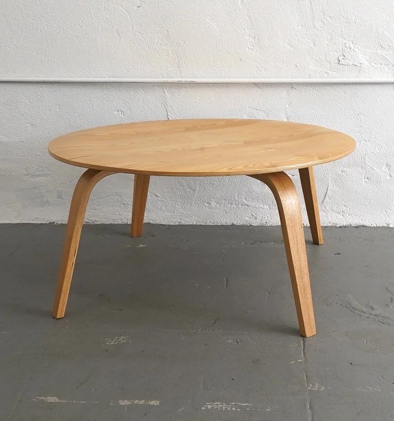 Oak Molded Coffee Table, $75, H16" x W34" x D34", Single