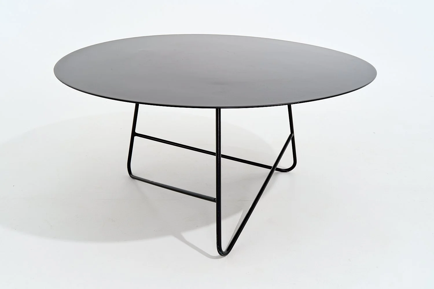 BLACK METAL MODERN COFFEE TABLE, $75, H18" X W36" X D36", #04200, SINGLE