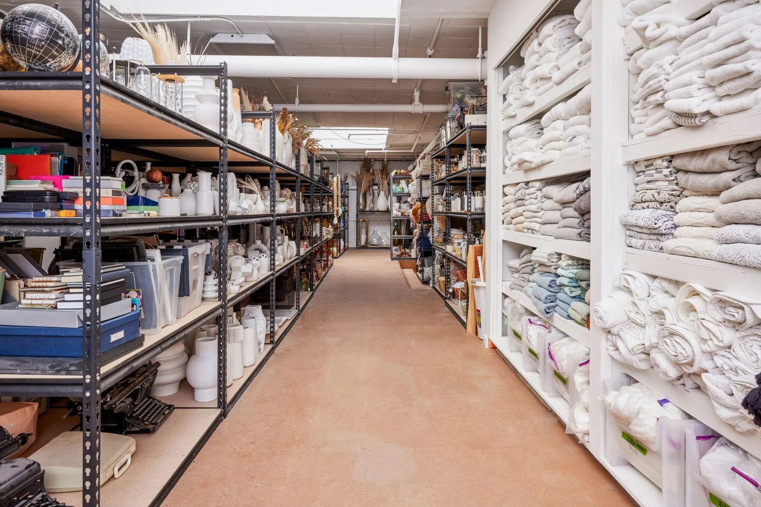 Tangerine-prop-shop-studio-props-decorative-aisle.jpg