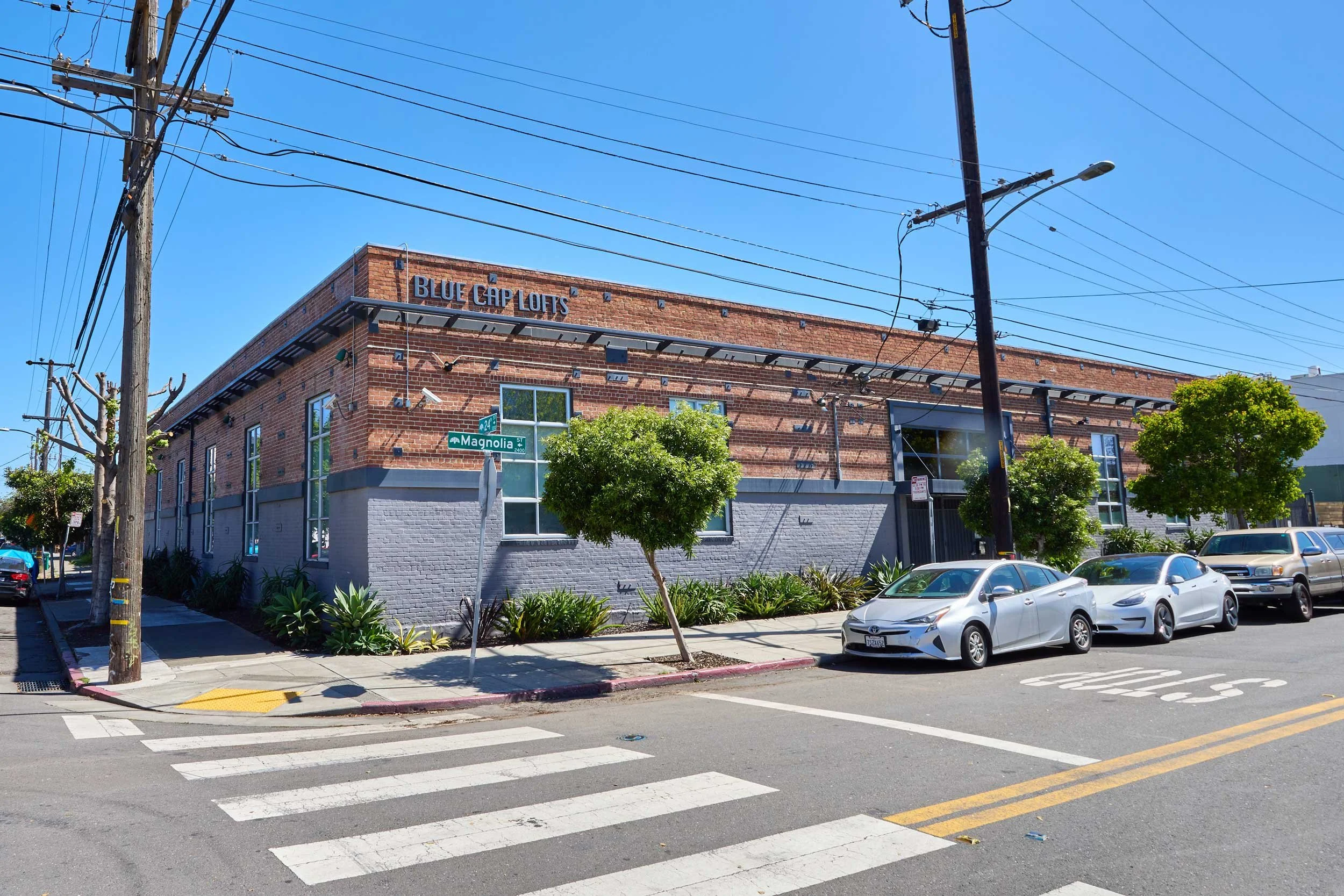 Tangerine_studio_oakland_building_exterior_2.jpg