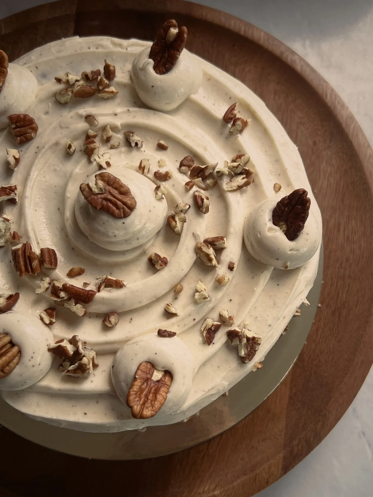 a moment for our brown butter carrot cake with cream cheese icing 🥕