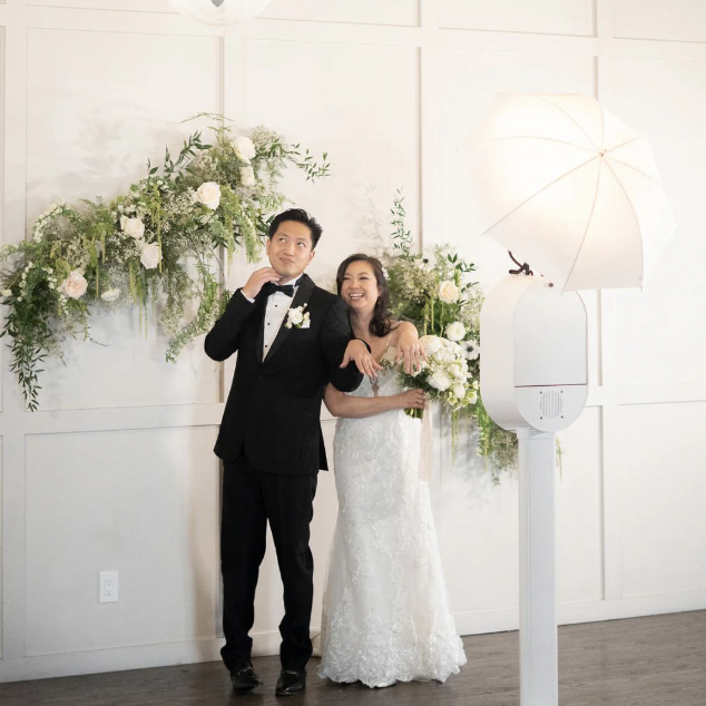 Creative Wedding Photo Booth Ideas Your Guests Will Love