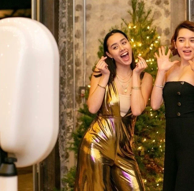 Bring the merry and the memories! 🎄
A Pixel Boost Photo Booth at your Christmas party = instant fun, nonstop laughter, and photos your guests will love.
Strike a pose, grab a prop, and let the holiday magic begin! 📸✨ #ChristmasParty #HolidayFun #Ph