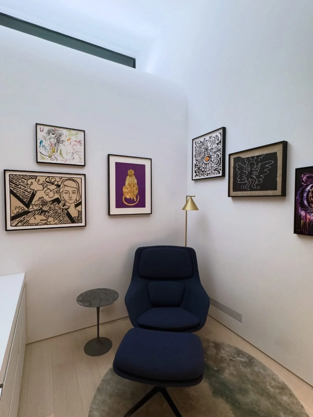 Today in stories I tell you why I&rsquo;m so into works on paper! Not only small in size and more attainable in price, works on paper often punch above their weight in terms of a feeling of immediacy and hand of the artist. Like a piece of history yo