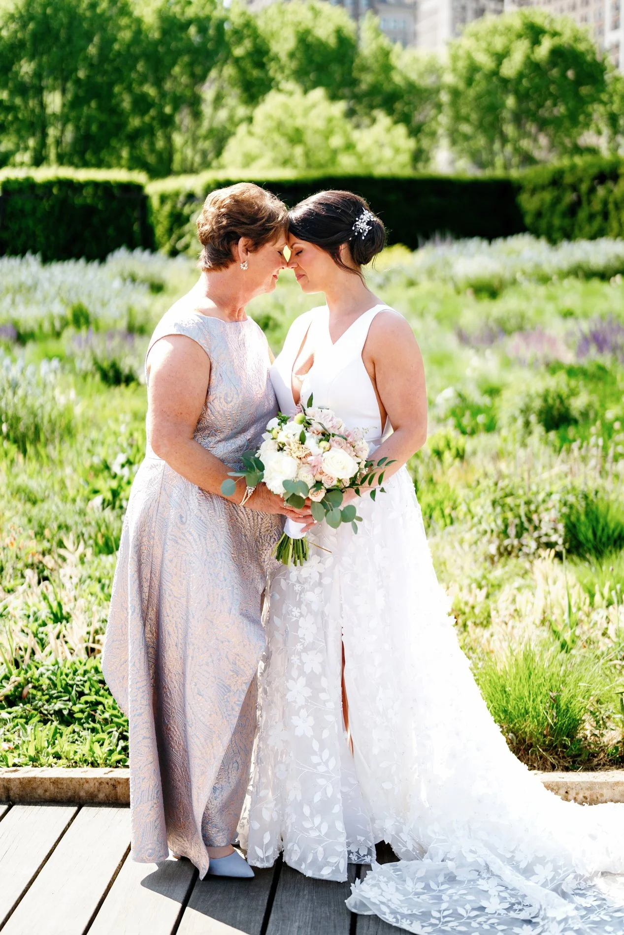 Aspen-Avenue-Chicago-Wedding-Photographer-Plum-&-Ivy-Events-Planner-Kloeckner-Preferred-Flowers-DORI-MAE-Chicago-Athletic-Association-Hotel-351.jpg