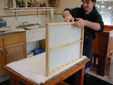 Step 5. Lifting the Screen.