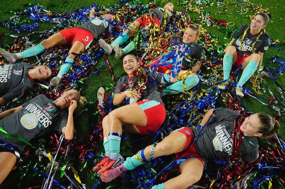 🛡️SECURED ✅
What a special night! KC, thank you for welcoming me with open arms. I am so excited to continue to grow and fight with yall. Feeling so gracious, fortunate, and proud 🫶🏻 #kcbaby #jobsnotfinished