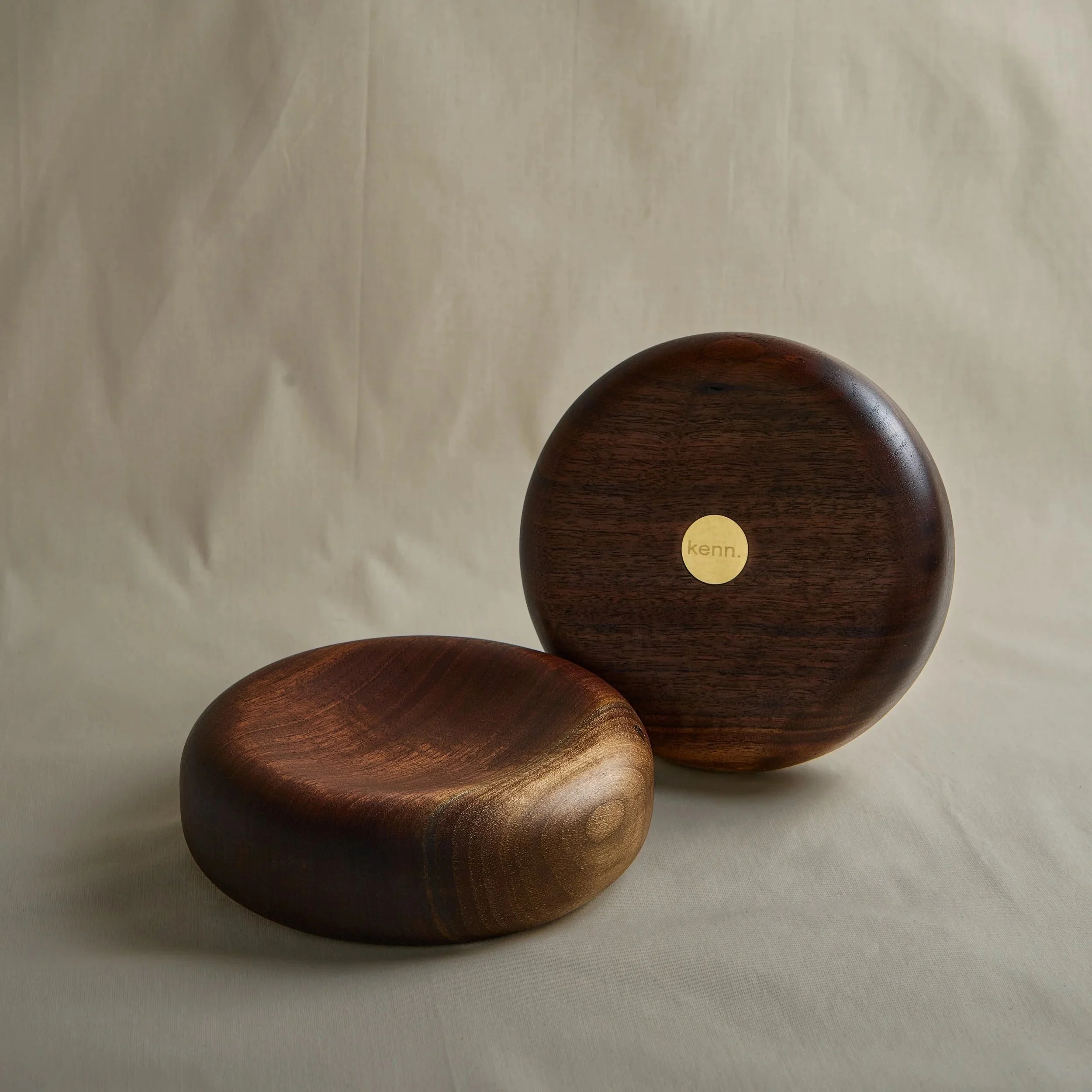 The Small Shallow Serving Bowl