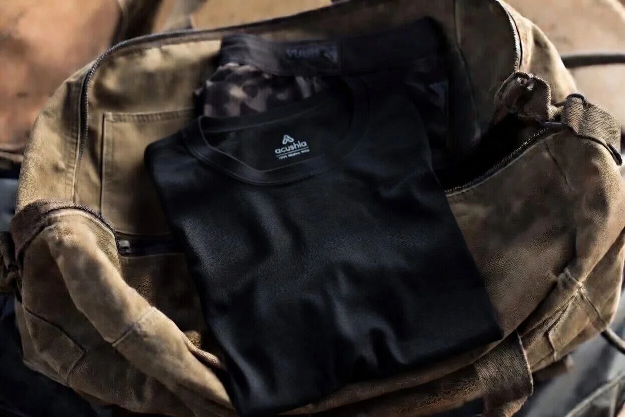 Acushla merino wool workout shirt review for one-bag travel