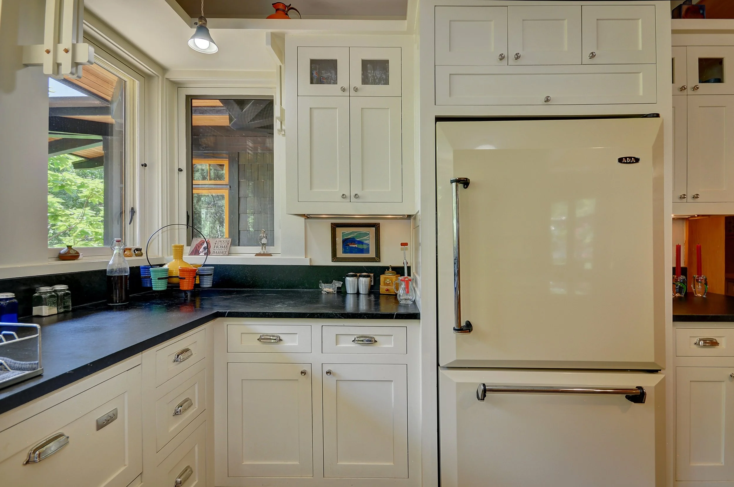 contemporary craftsman farmstyle kitchen