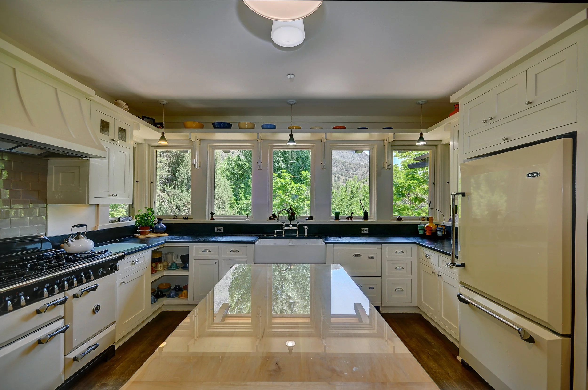 contemporary craftsman farmstyle kitchen