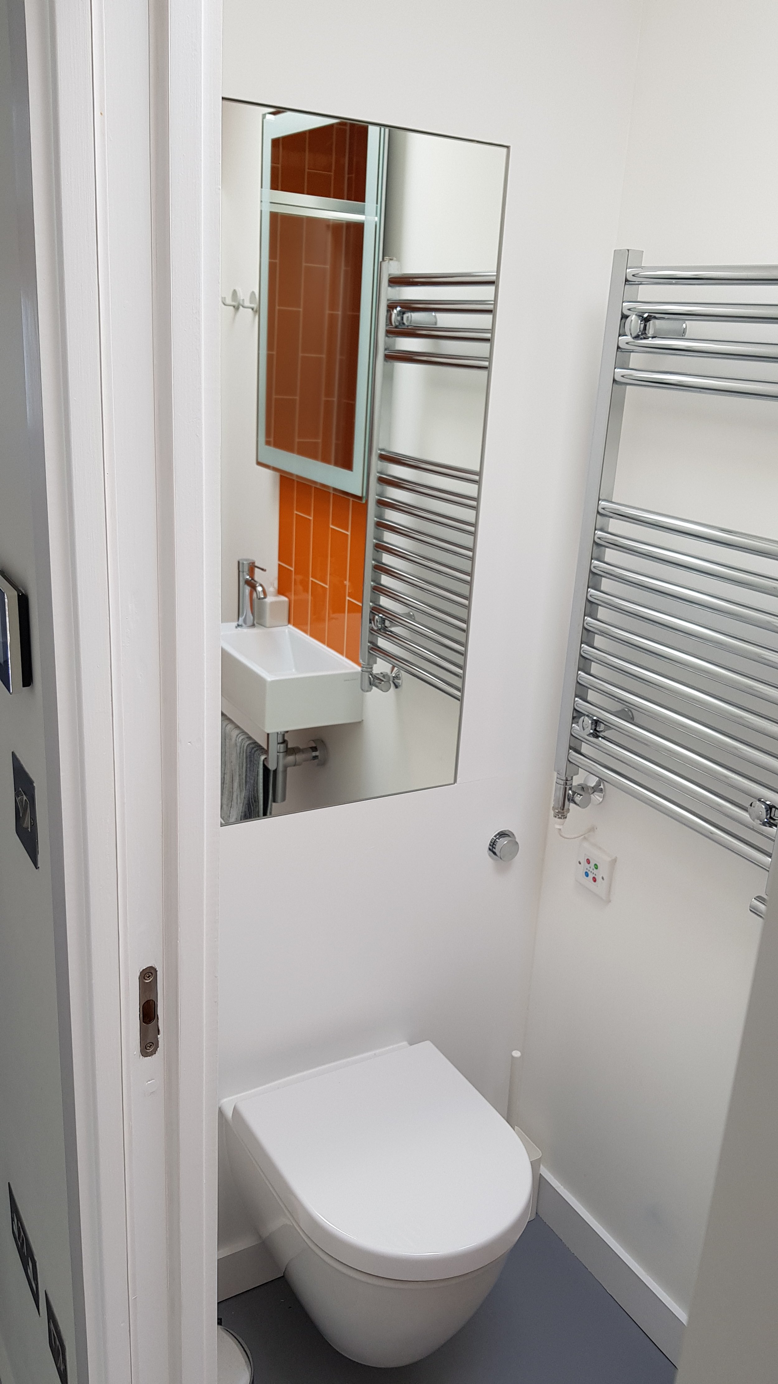 Bathroom in AL5.jpg