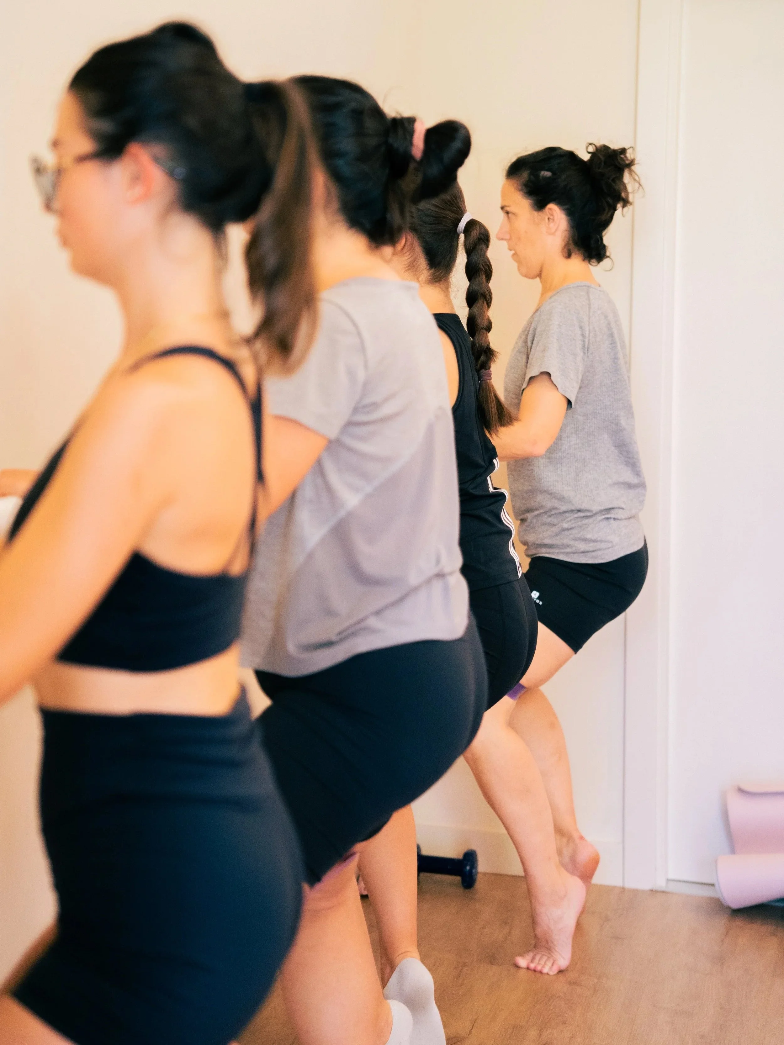 HOT BARRE &amp; STRETCHING 2.0