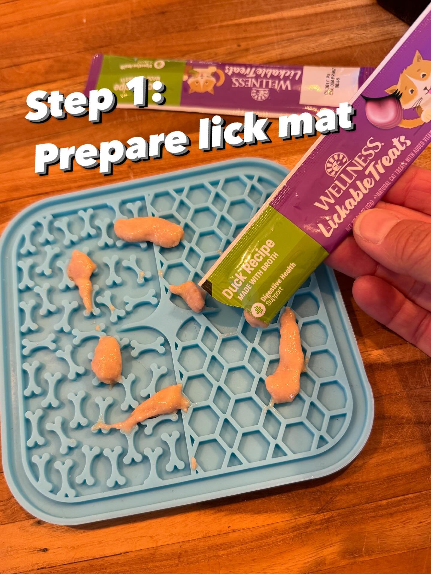 Remove a nasty knot with me 
Featuring Beanie the cat and Stevie the dog 🤎🚨👩&zwj;⚕️🐶😻✂️

#unleashingkindness