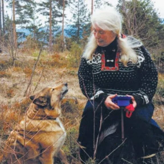 I am currently getting certified by Turid Rugaas as Calming Signals Specialist