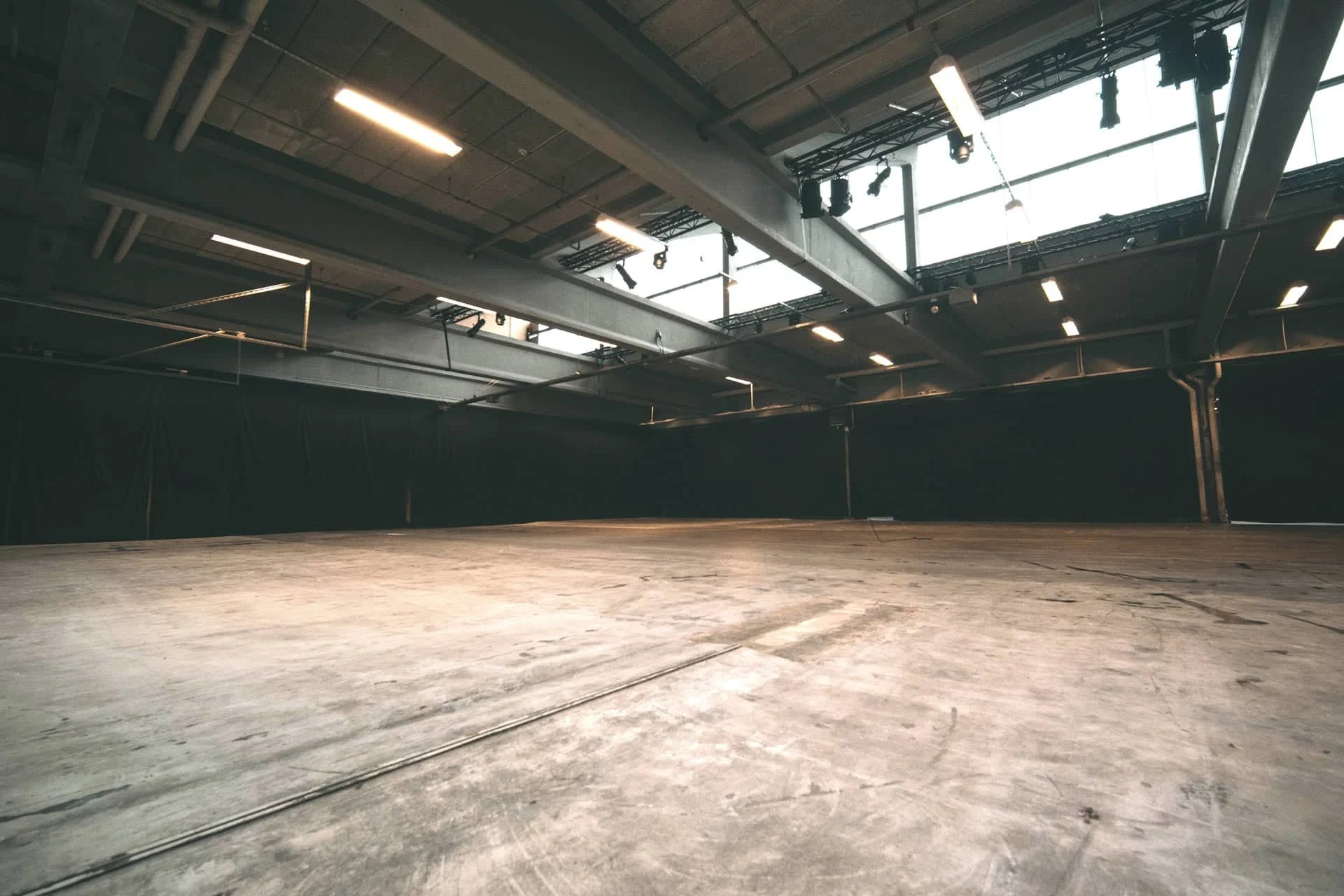 Art-maze-venue-4.jpg