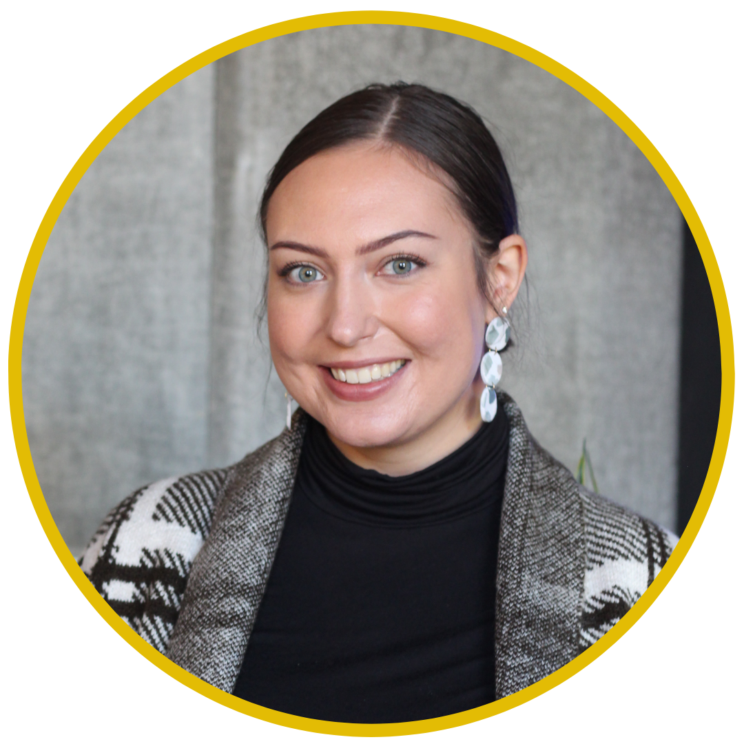 Desiree Theriault Headshot