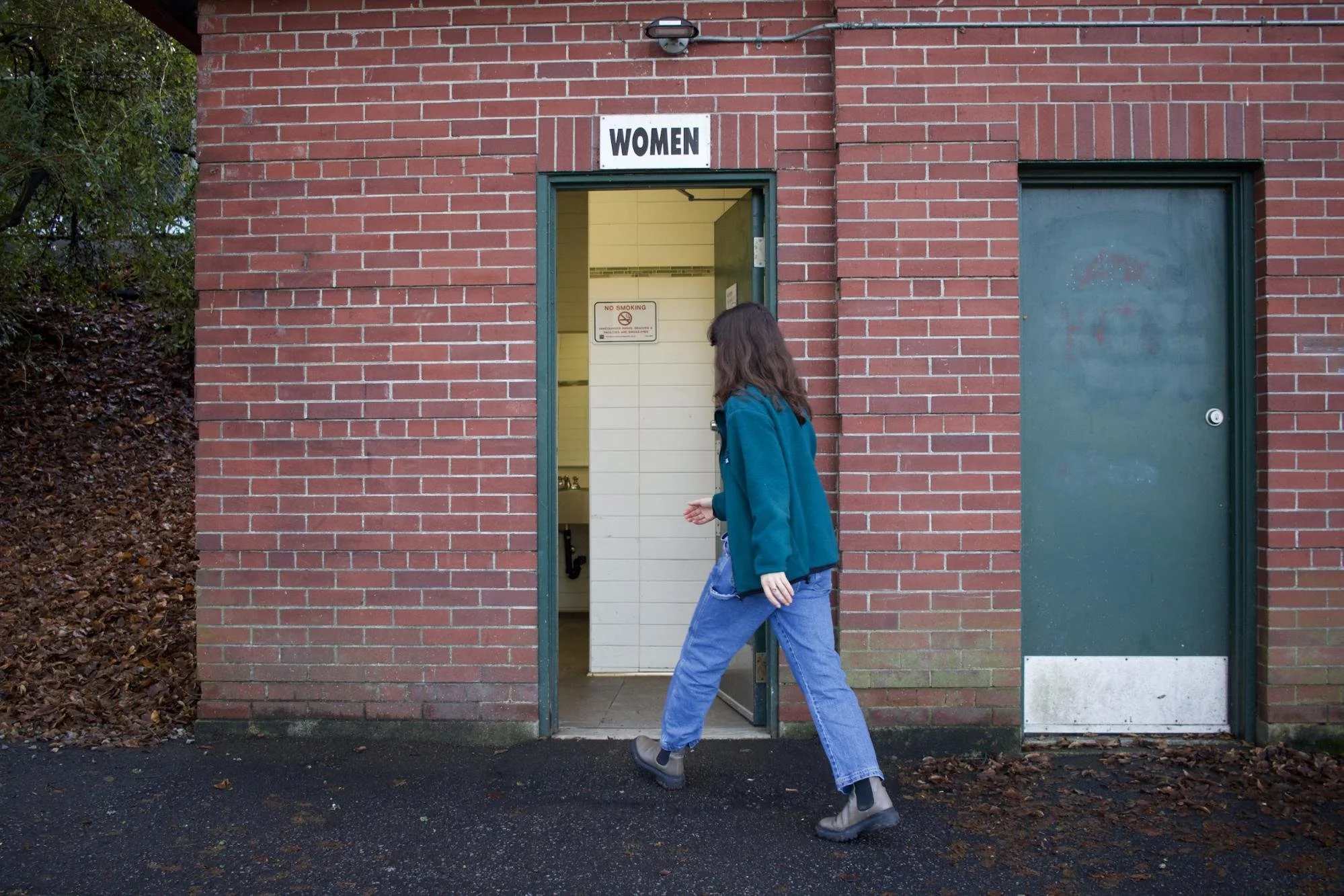 Why Public Washrooms aren’t Working for Women