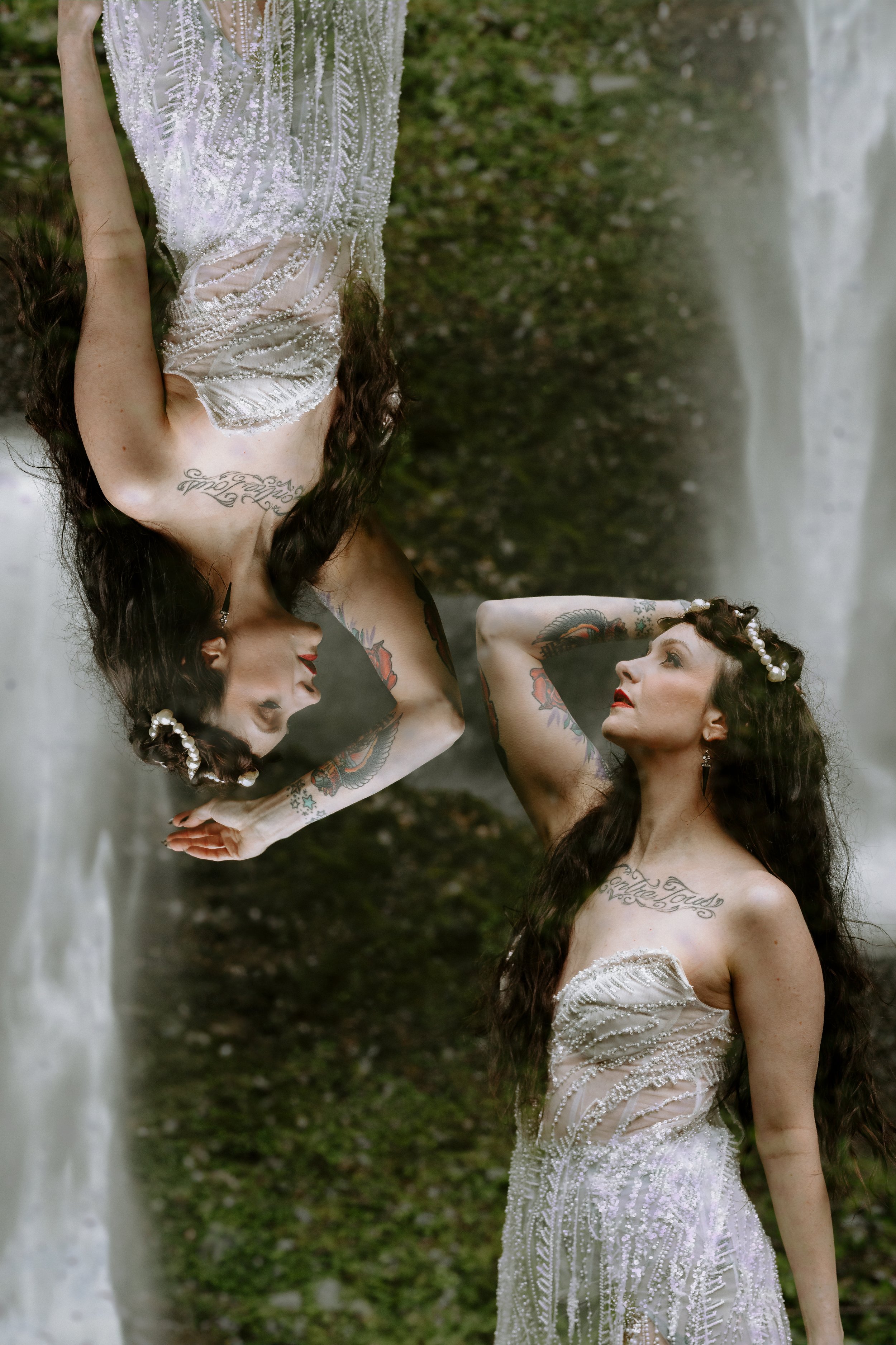 Elle Latourell gif Cat Dossett I Take Photos-16.jpg