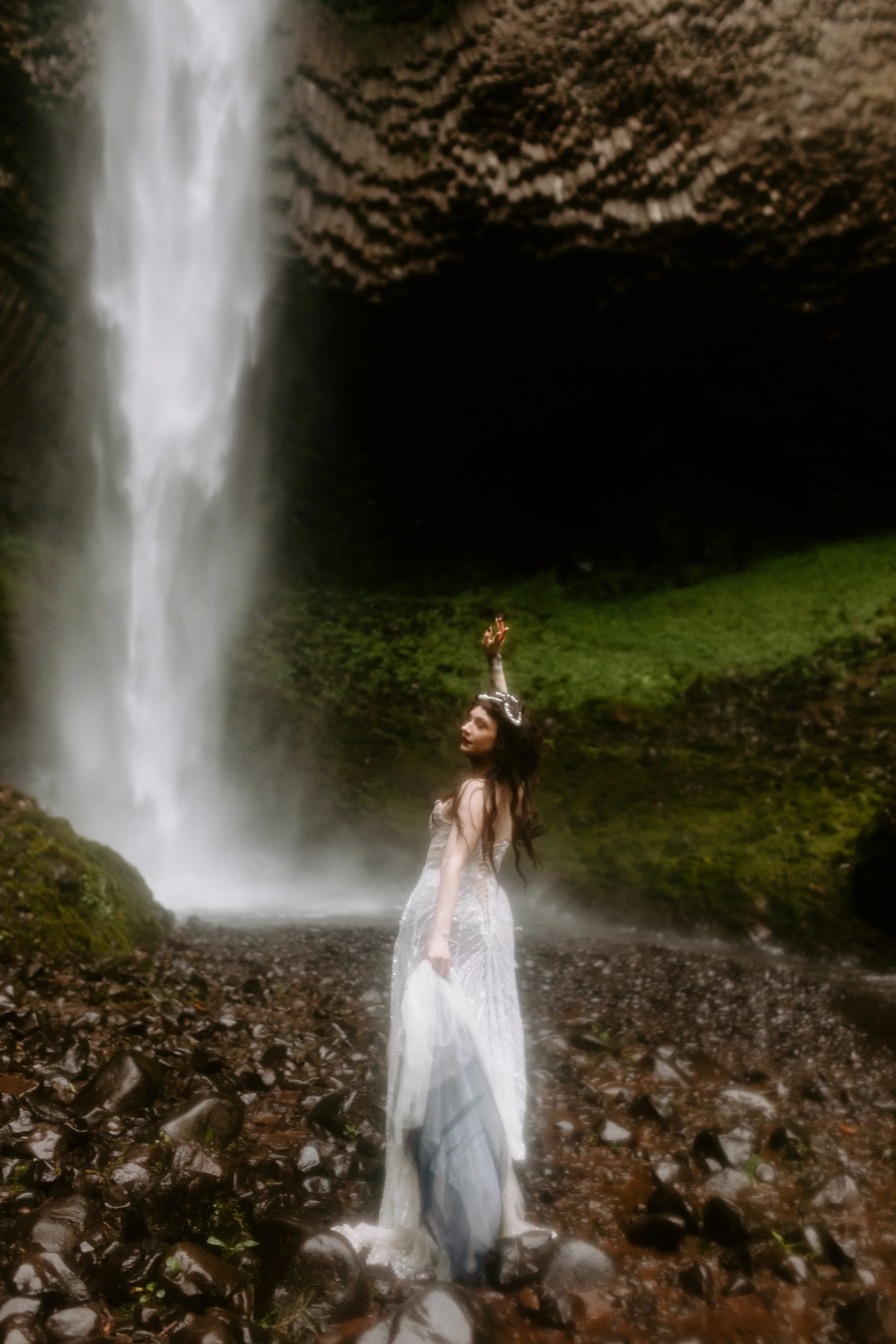 Elle Latourell gif Cat Dossett I Take Photos-98.jpg