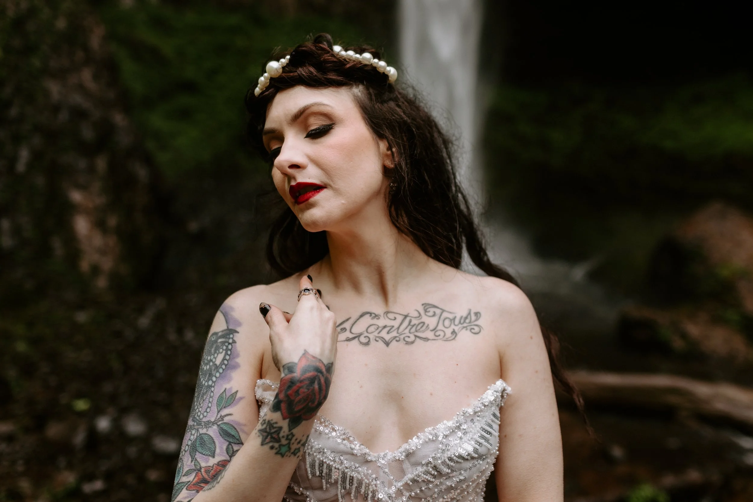 Elle Latourell gif Cat Dossett I Take Photos-53.jpg