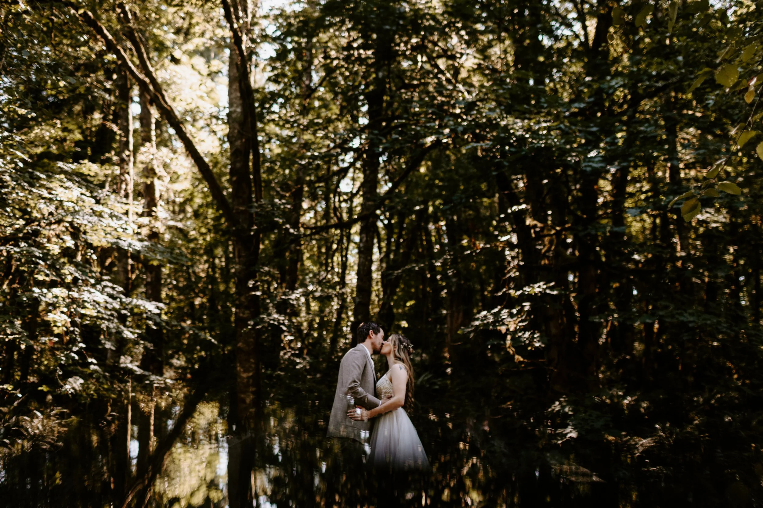 Lauren+Joseph 05 Bride+Groom Cat Dossett I Take Photos-24.jpg
