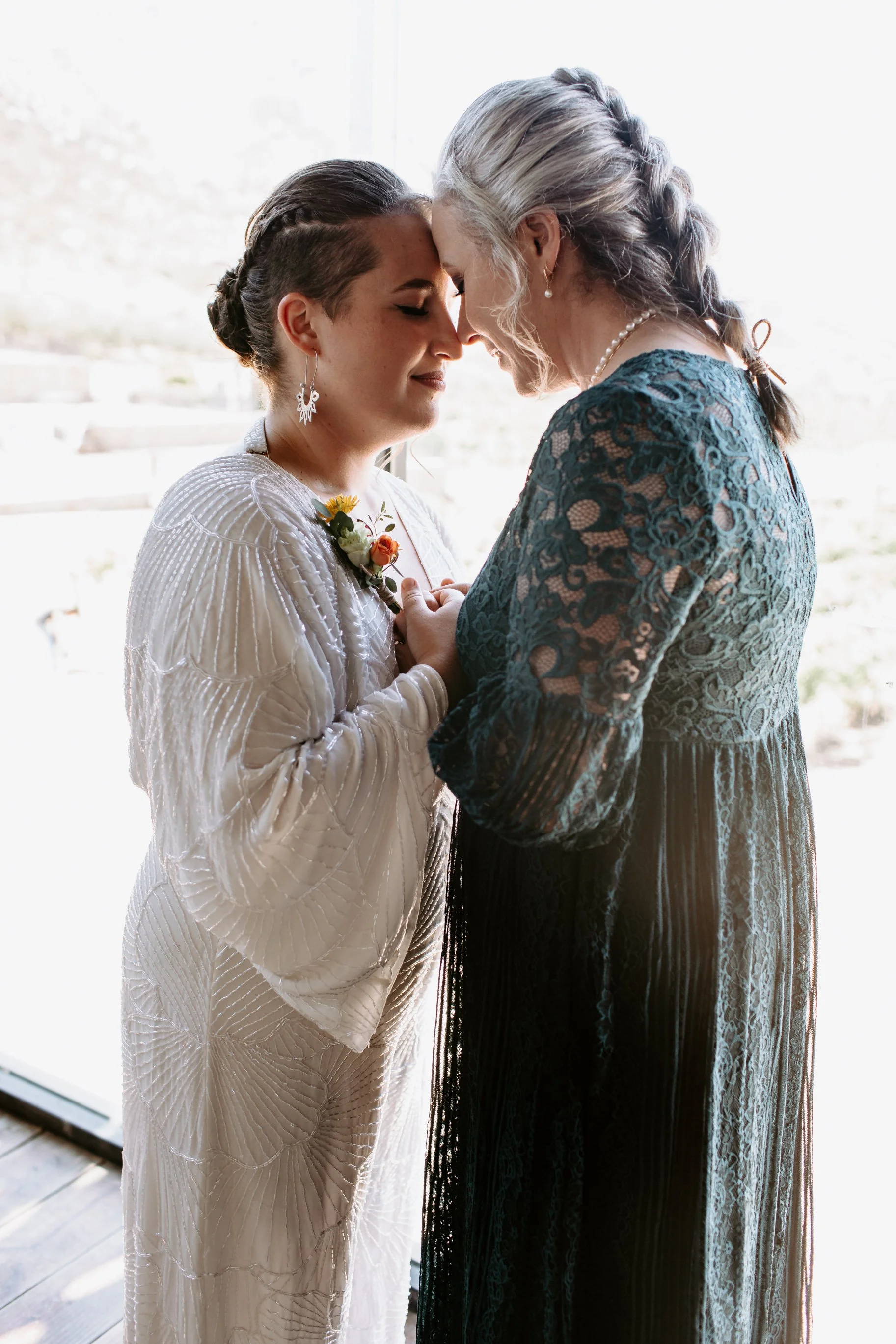 Madelyn+Indira 02 Getting Ready Cat Dossett I Take Photos-84.jpg