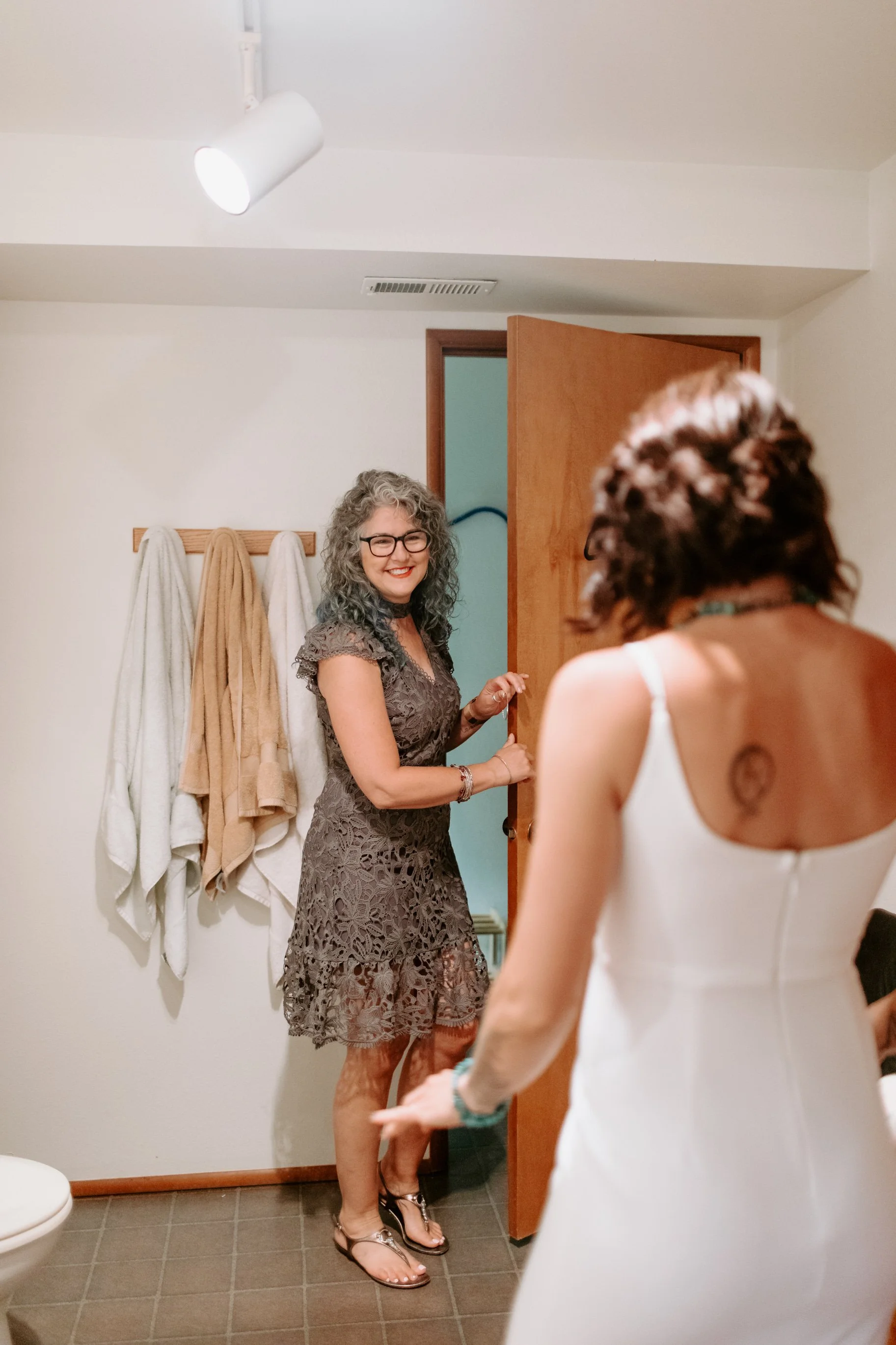 Channi+Simon 02 Getting Ready Cat Dossett I Take Photos-22.jpg