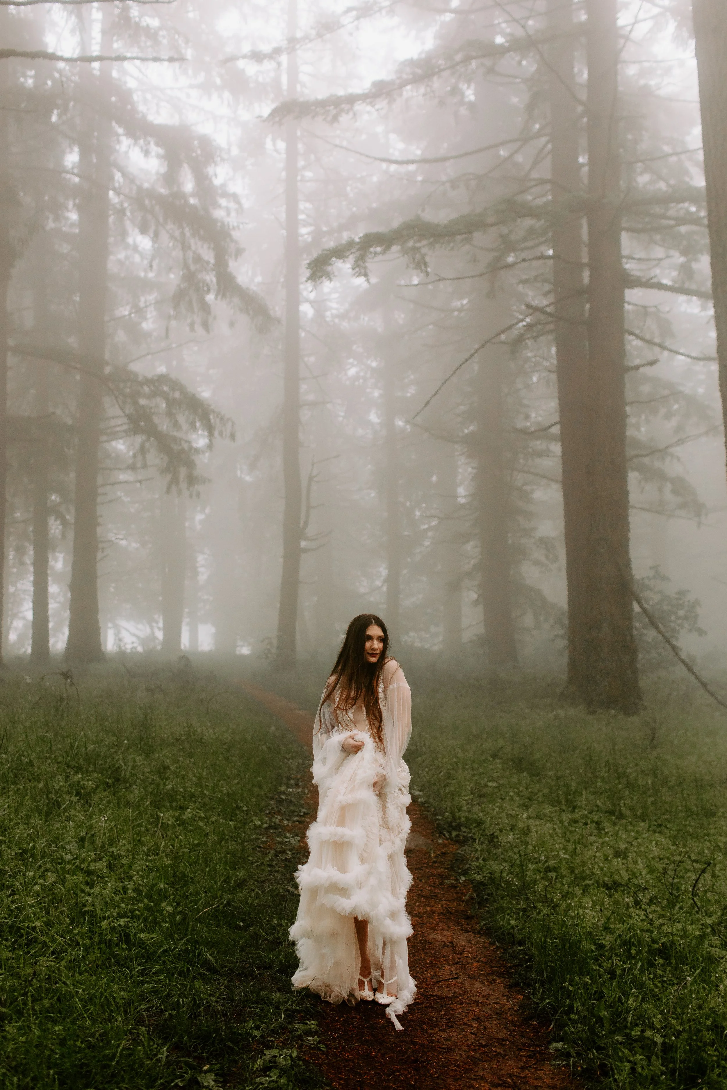 Gothic Woods Elle Cat Dossett I Take Photos-74.jpg