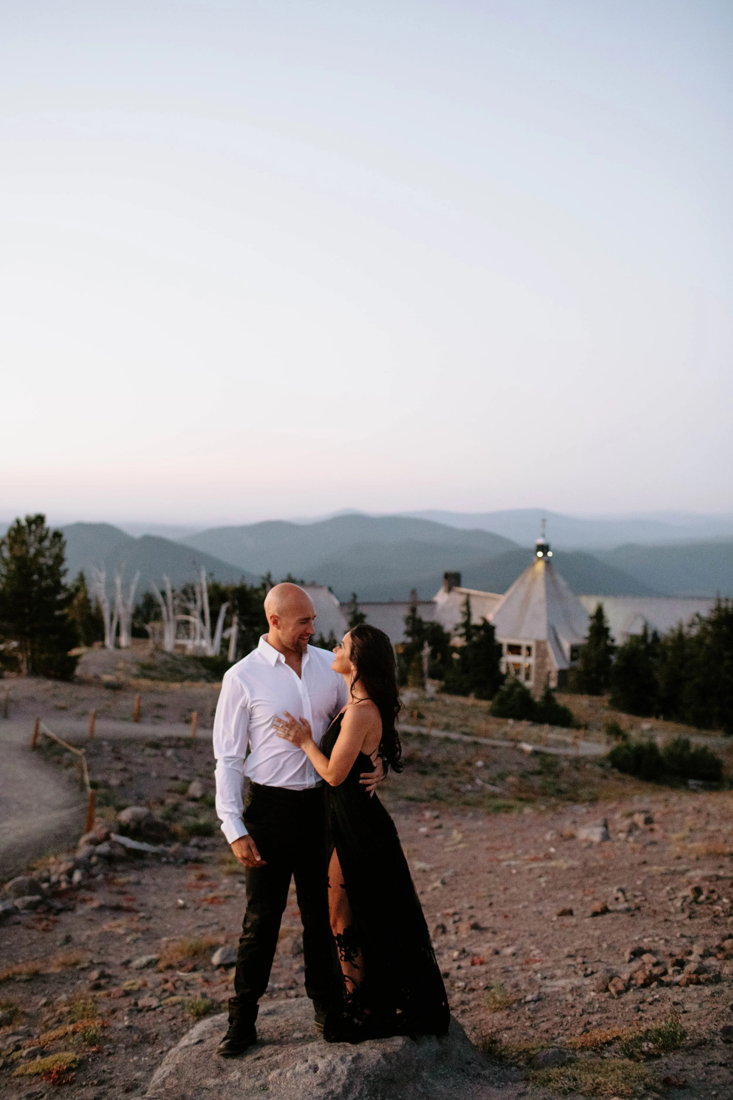 Hannah+Jaren Mt Hood Cat Dossett I Take Photos-12.jpg