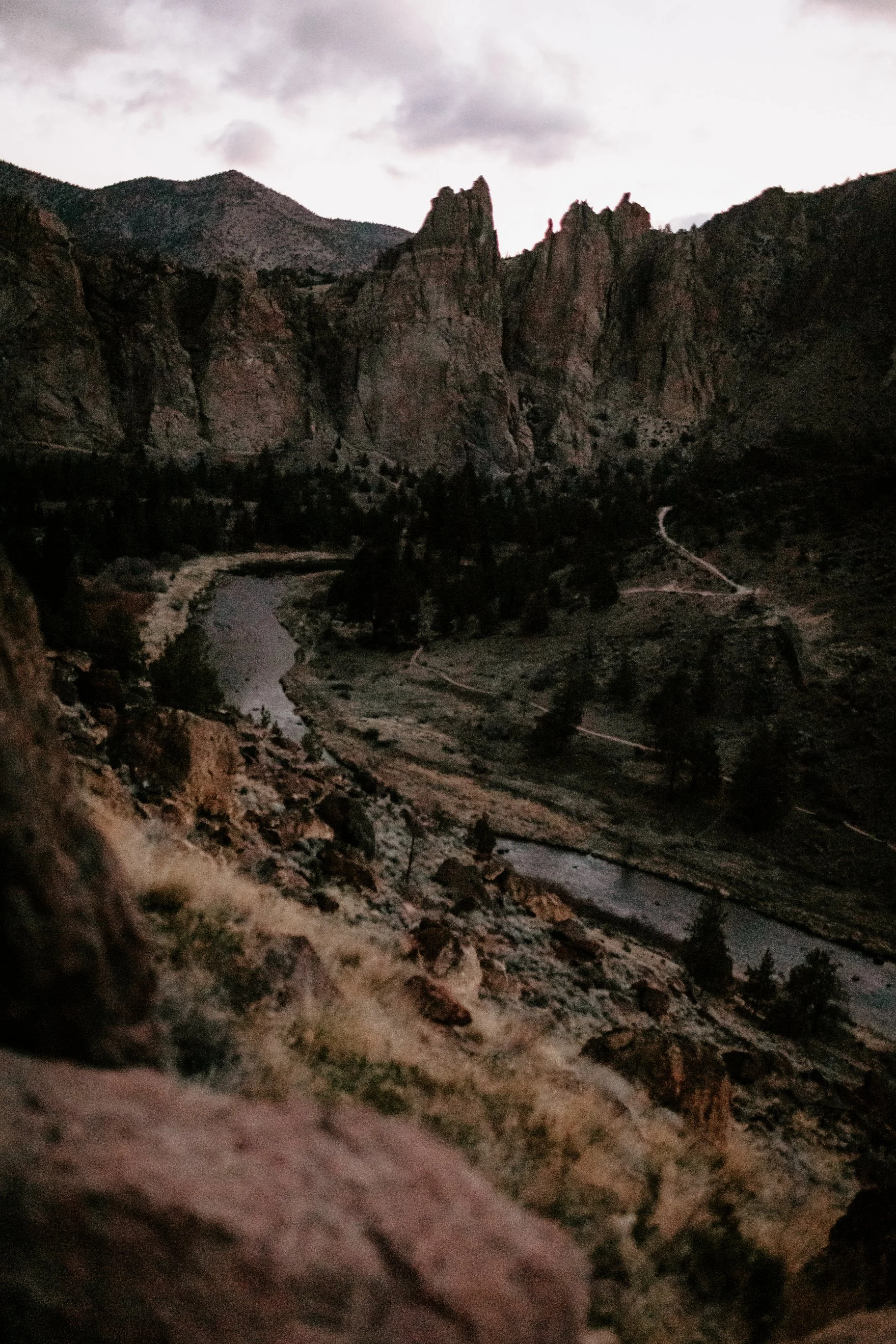 Mckenna+Aaron Smith Rock Elopement Cat Dossett I Take Photos-12.jpg
