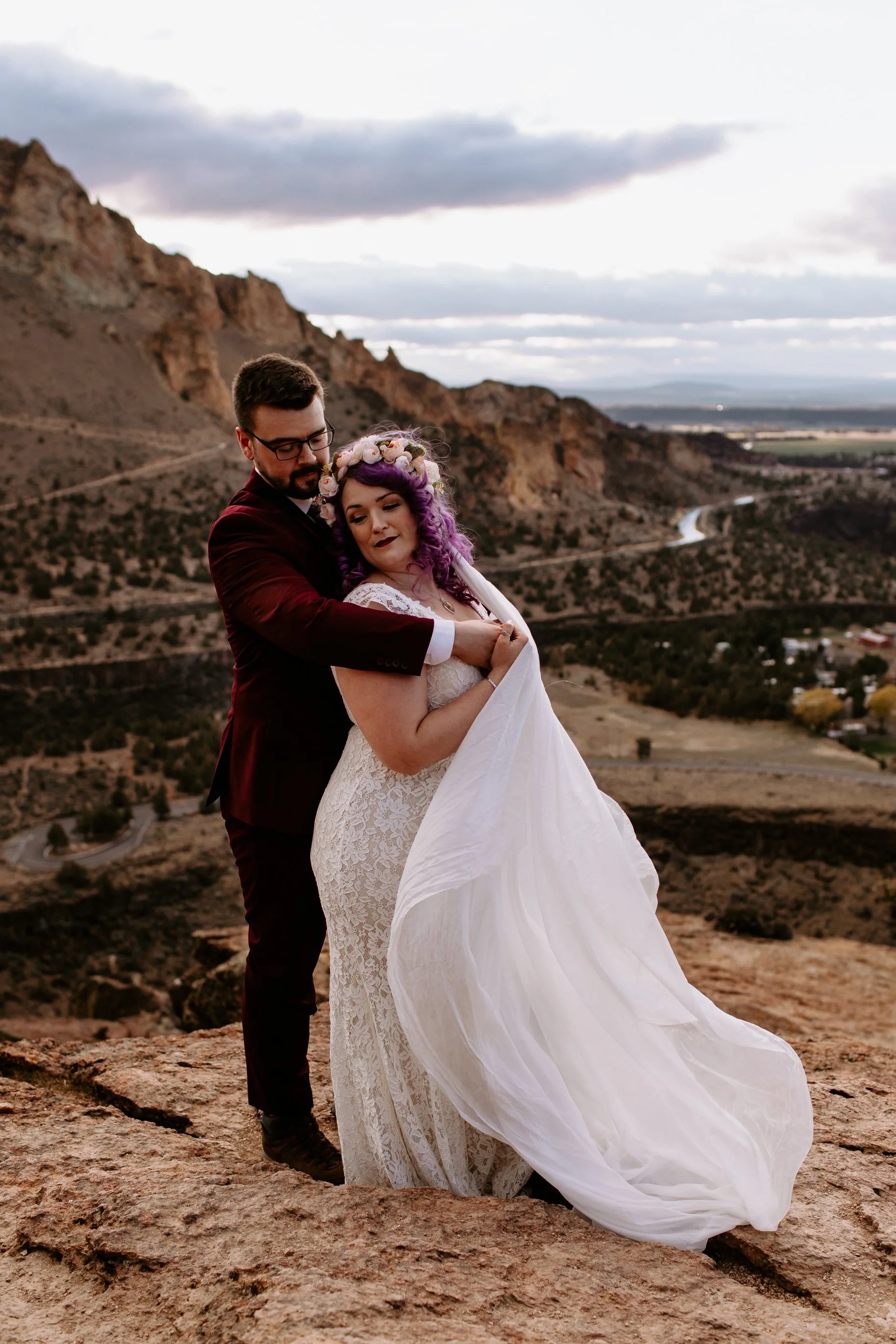 Mckenna+Aaron Smith Rock Elopement Cat Dossett I Take Photos-211.jpg