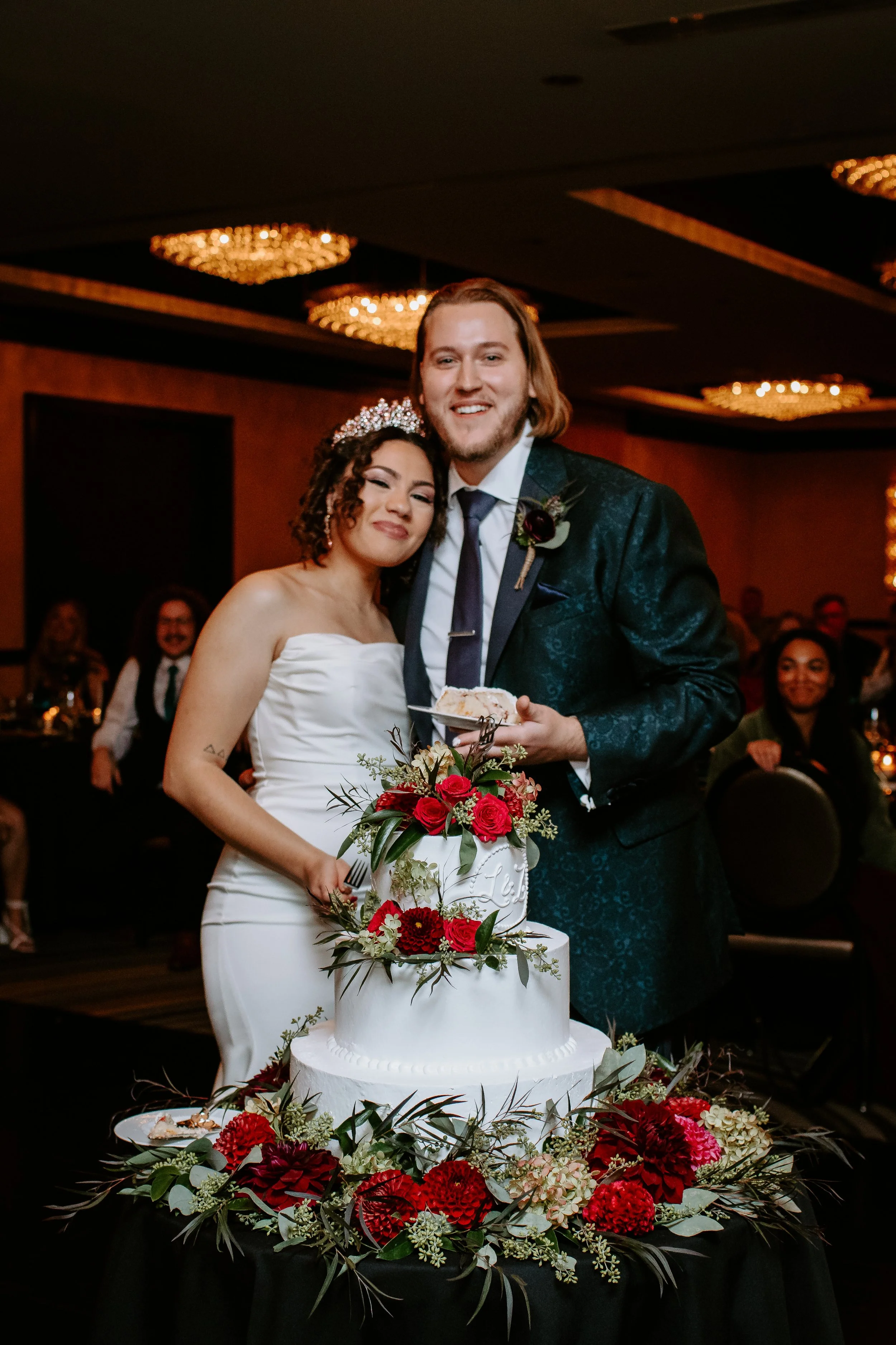 Landry+Zak Married 09 Cake Cat Dossett I Take Photos-19.jpg