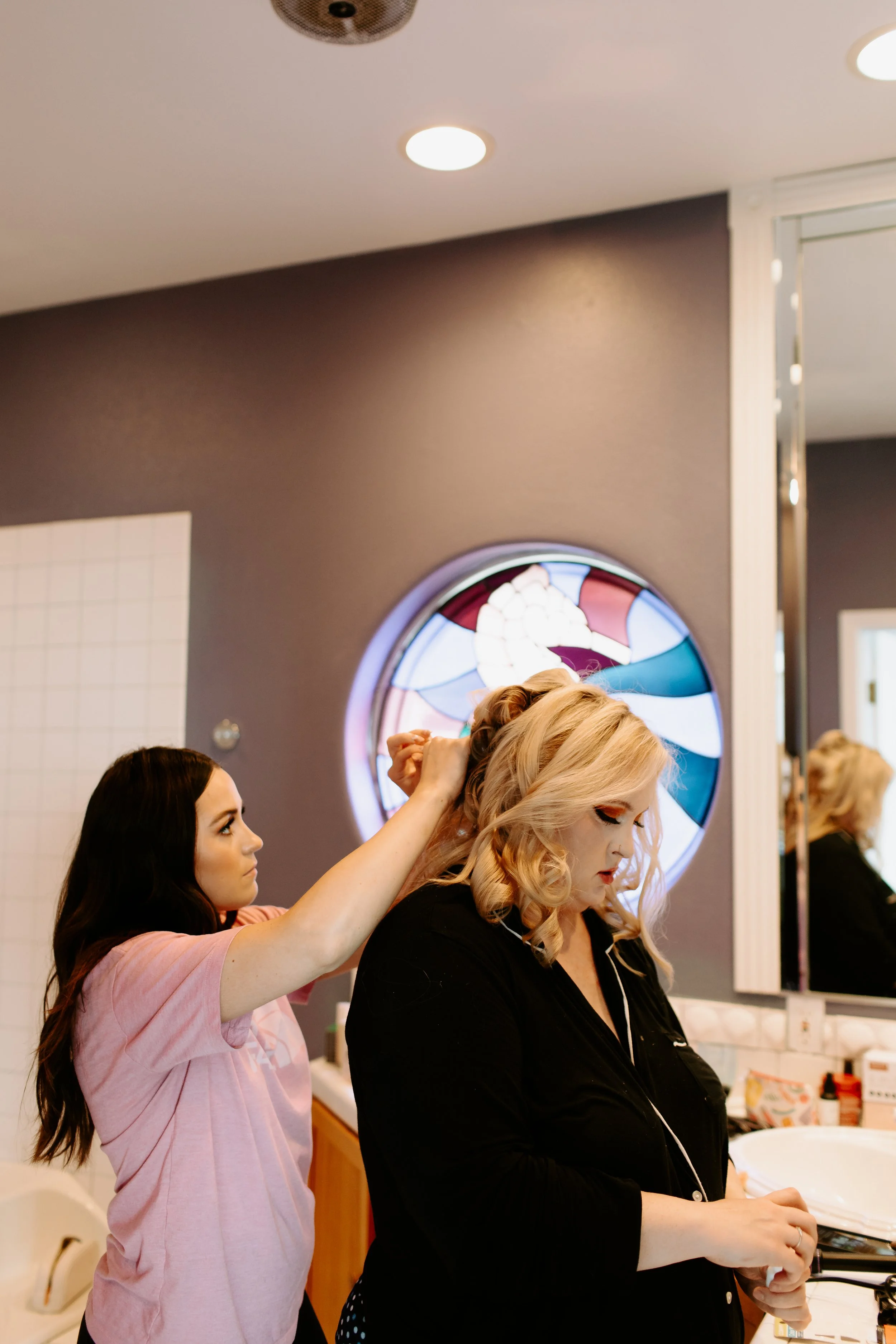 Nikole+Donavan 02 Getting Ready Cat Dossett I Take Photos-11.jpg