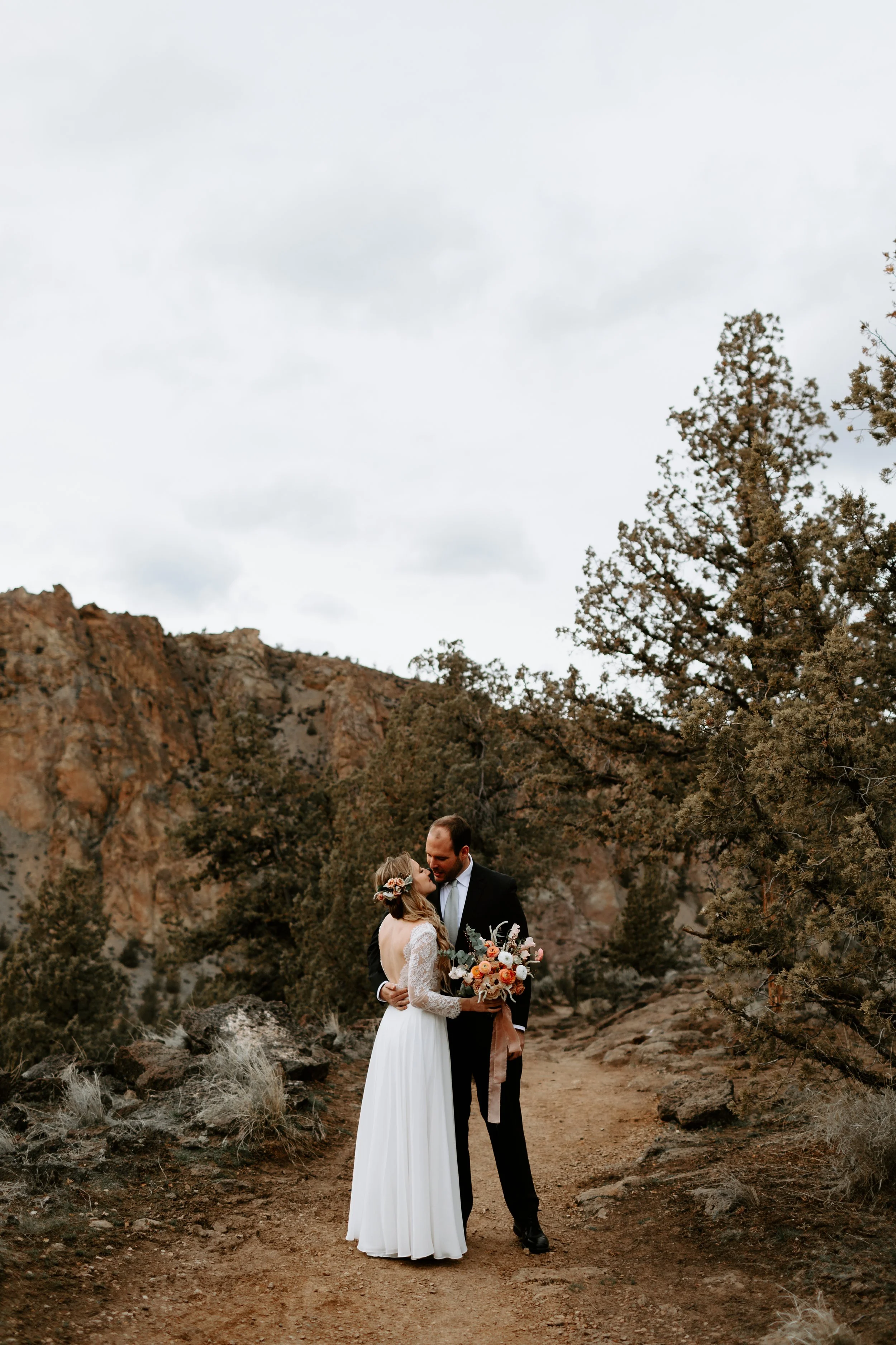 Erin+Robbie Elope Cat Dossett I Take Photos-156.jpg
