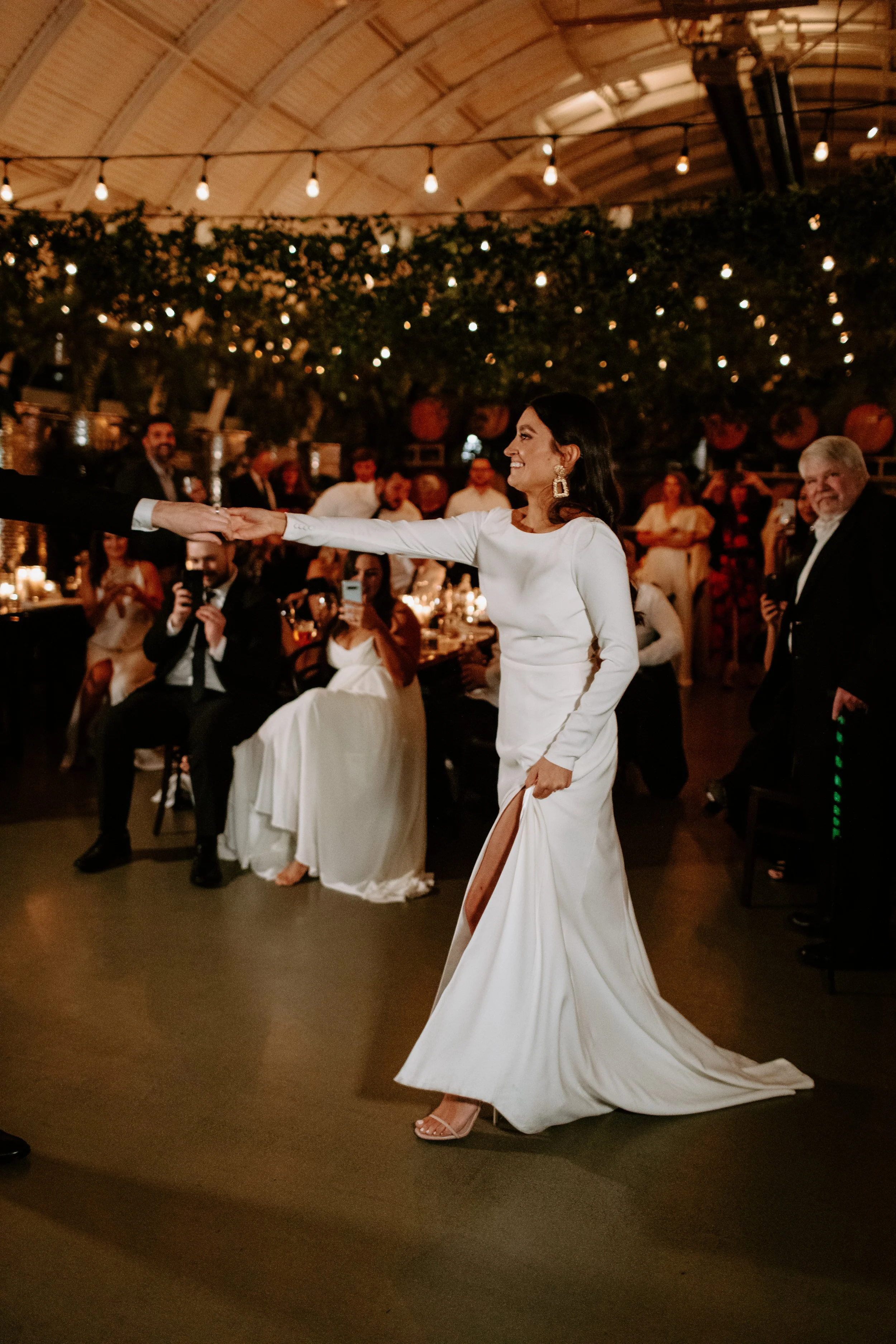 Raz Wedding 08 First Dance Cat Dossett I Take Photos-12.jpg