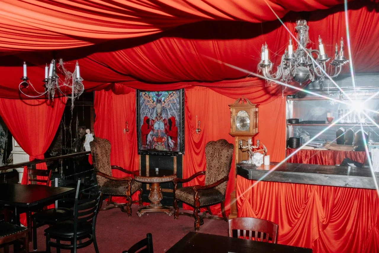 Cupid's Victim Raven's Manor Cat Dossett I Take Photos-70 Large.jpeg