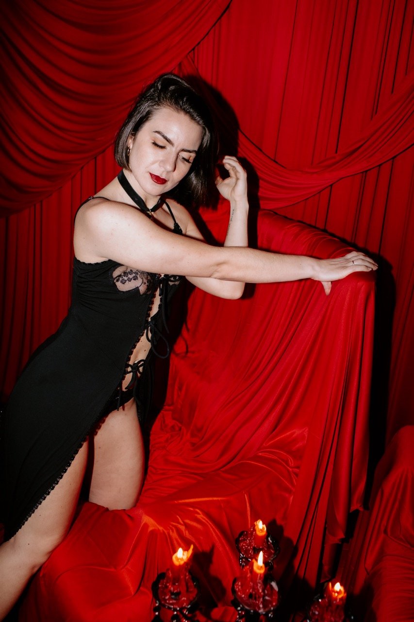 Cupid's Victim Coco Cat Dossett I Take Photos-8 Large.jpeg