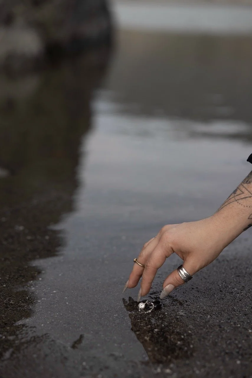 Alex Anni-32 Large.jpeg