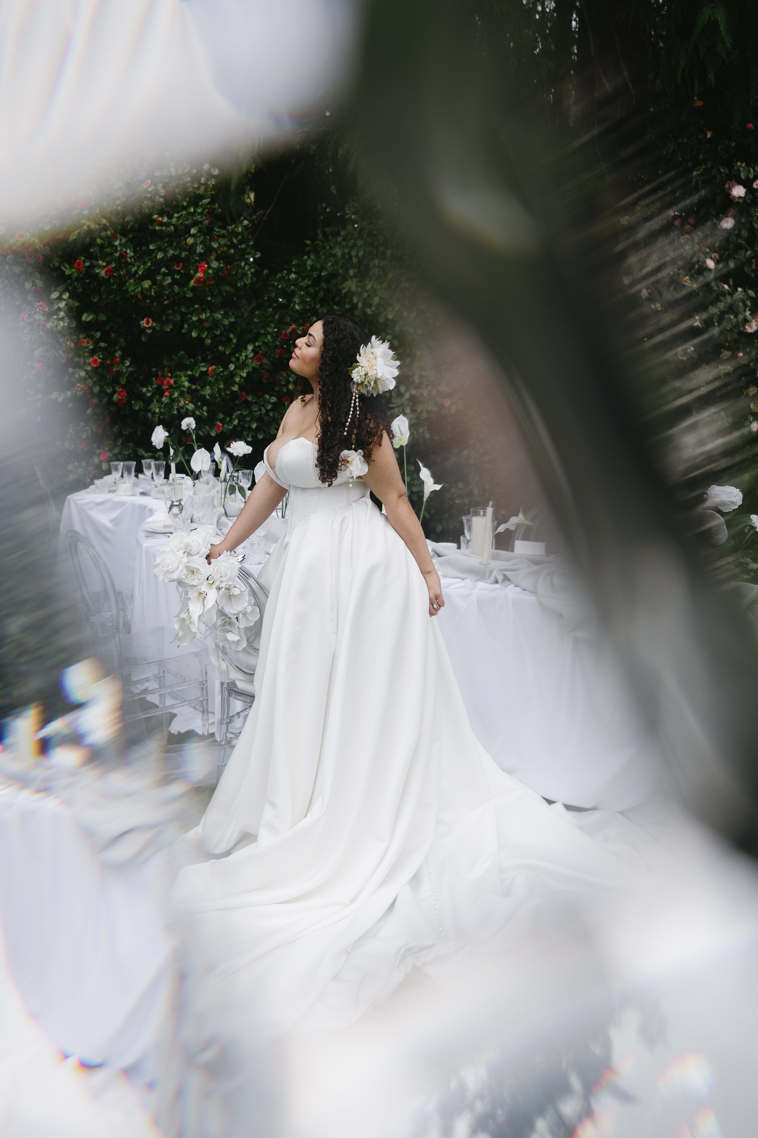 white-250.jpg