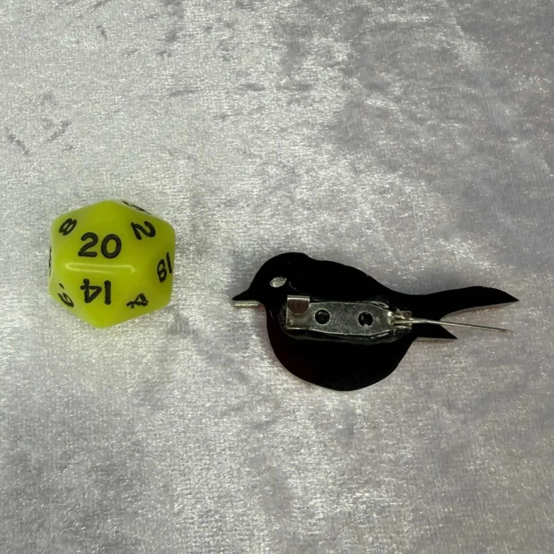 Xmas 25 Robin Brooch 2.jpg
