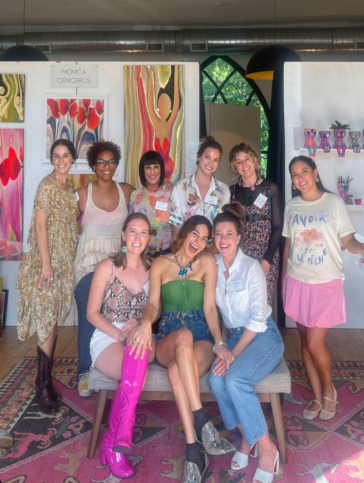 Happy international women&rsquo;s day! 🩷

My mother, sisters, nieces, friends, collectors, and the women I paint - they all make my world go &lsquo;round! 

I&rsquo;m also very lucky to be a part two female art collectives in Austin - @atxgals &amp;