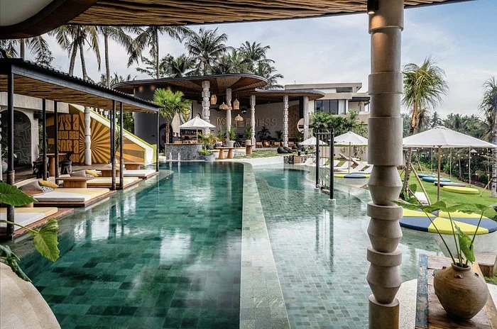 Independent hotel wellness guest journey integrating nutrition movement and sleep optimization