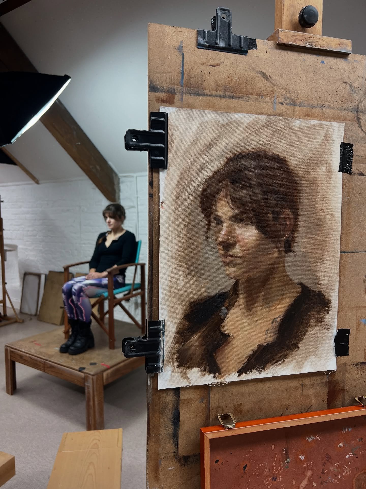 I forgot to post this one! @realistacademyuk painting from life👩&zwj;🎨
.
.
.
#portraitpainting #portraitfromlife #oilpainting #oilportraitpainting #ukartist