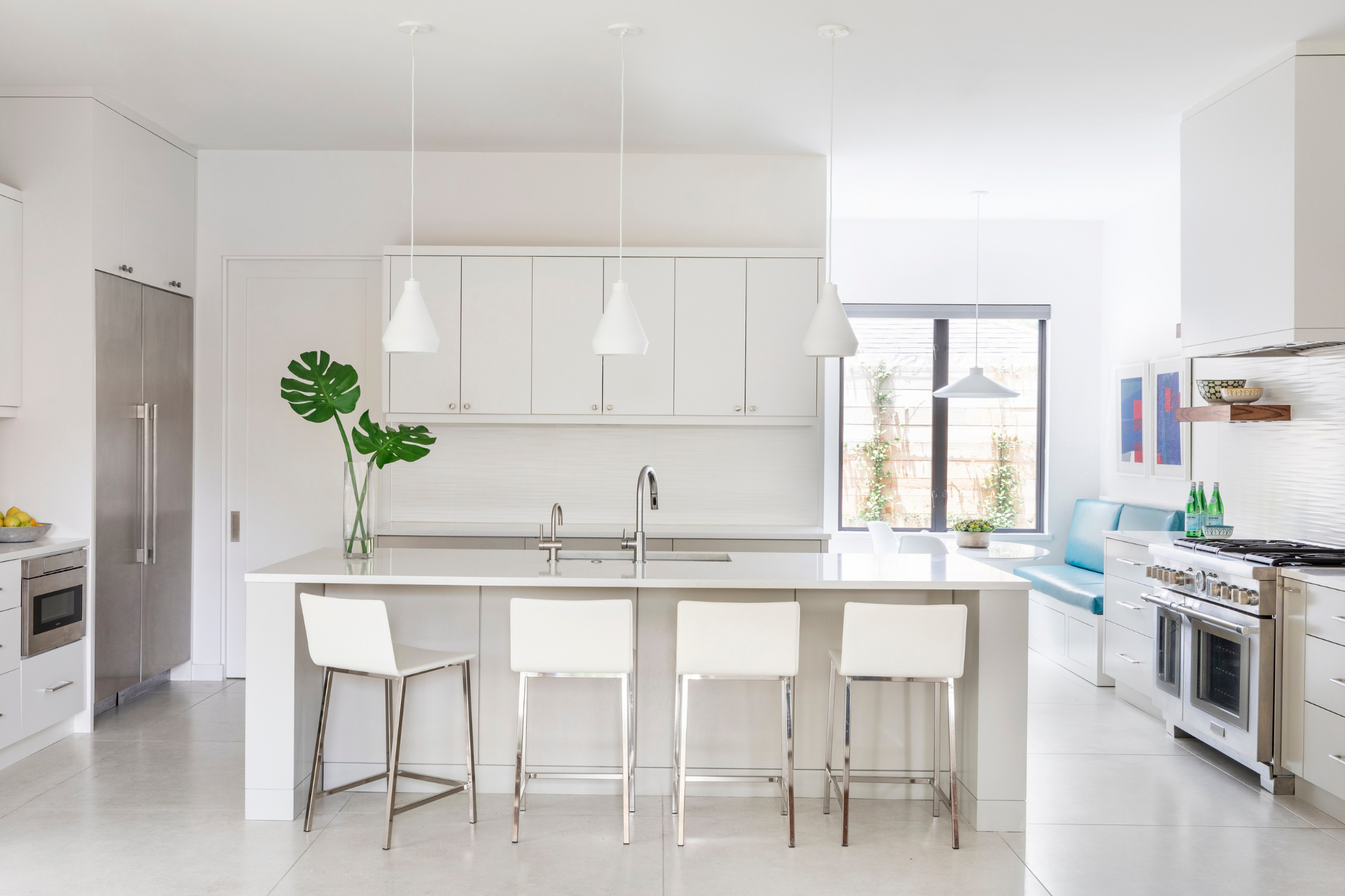   01/02/2026  
 Designing Spaces for Keeping Tidy 
 January always arrives with a wonderful sense of possibility. After the sparkle of the holidays fades and the last ornament finds its way back into storage, many of us crave a reset.… 