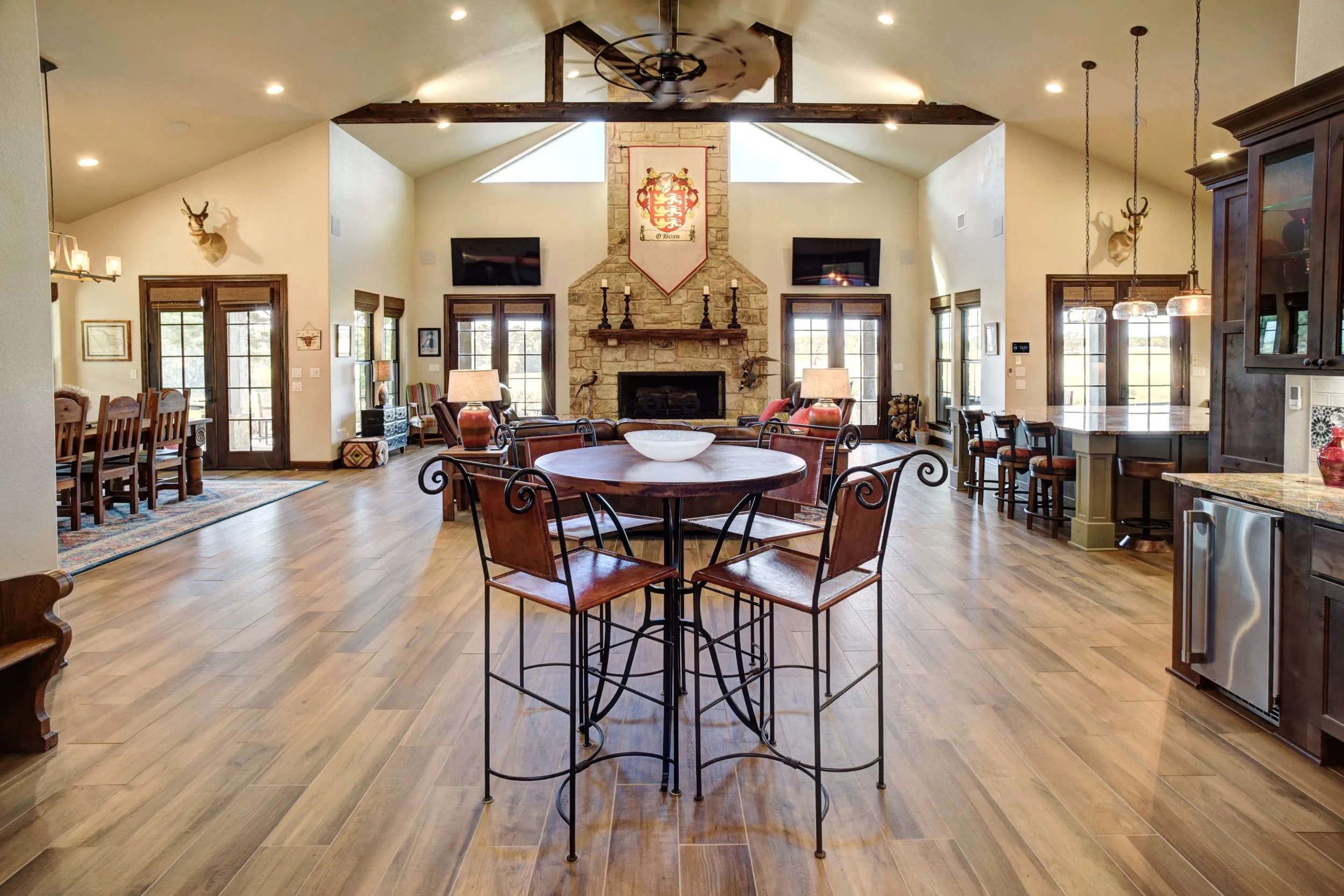Hill Country Family Ranch, Bunkhouse & Barndominium