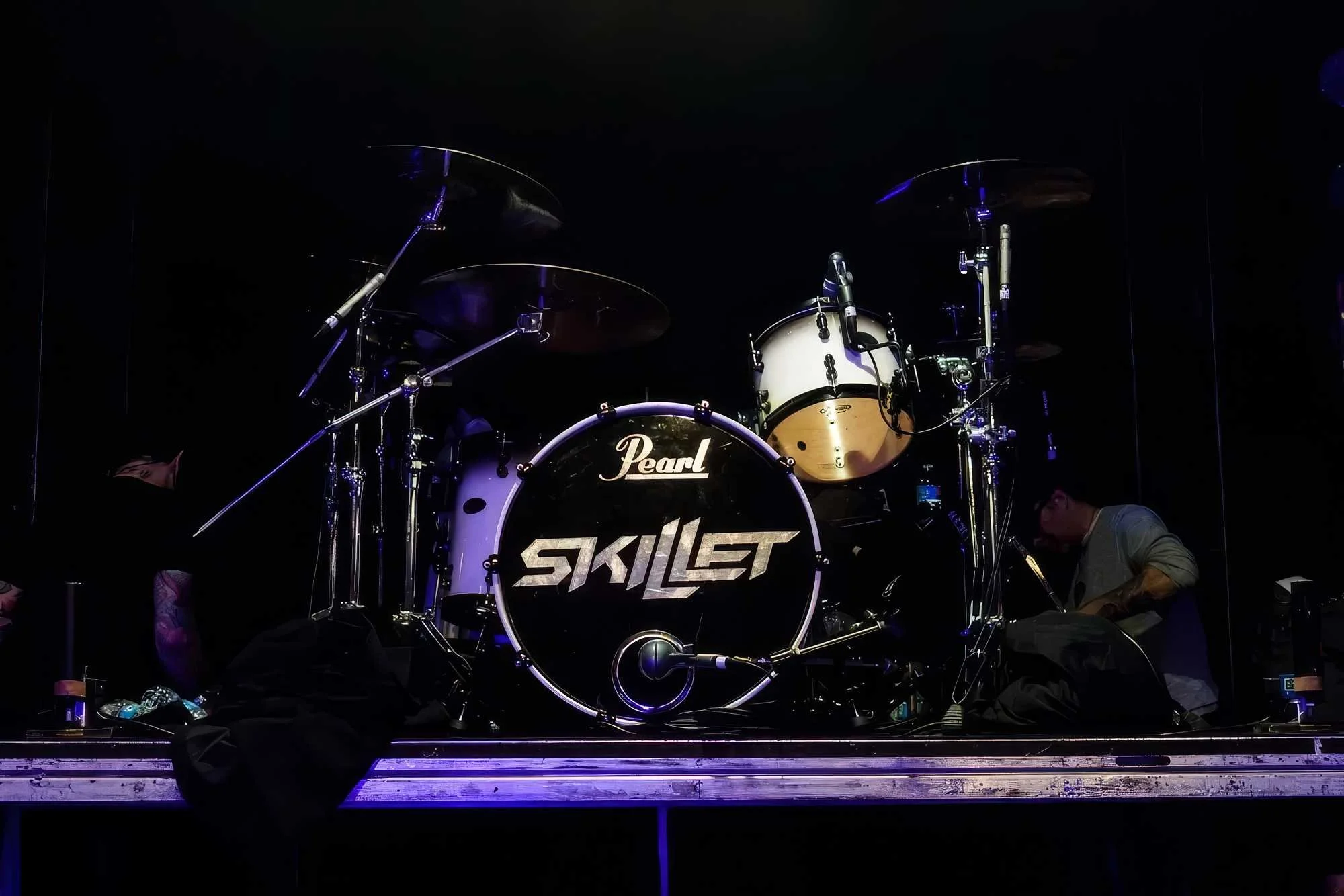 Skillet-Showbox-MikeBaltierra-1.jpeg