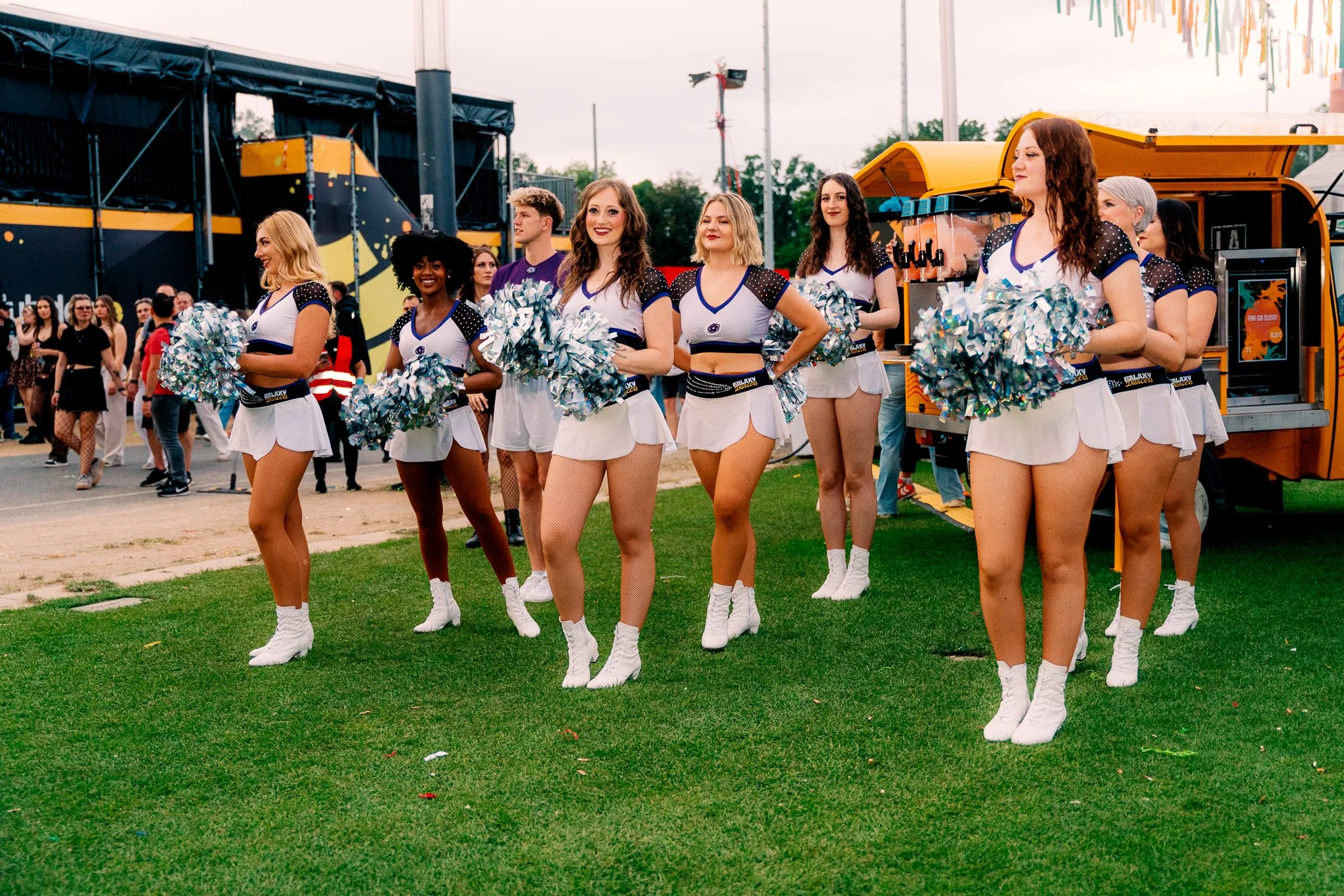 Galaxy_Dancers_WCD_web-05732.jpg