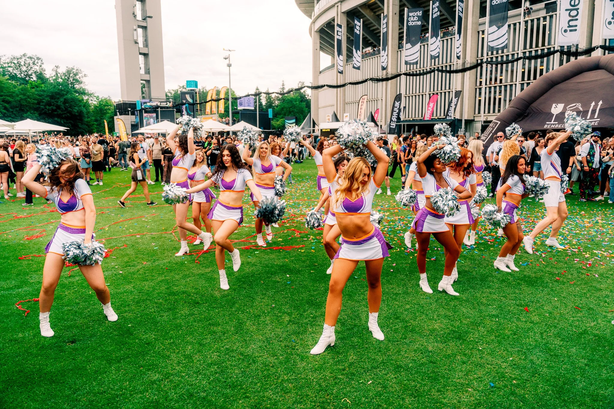 Galaxy_Dancers_WCD_web-05625.jpg