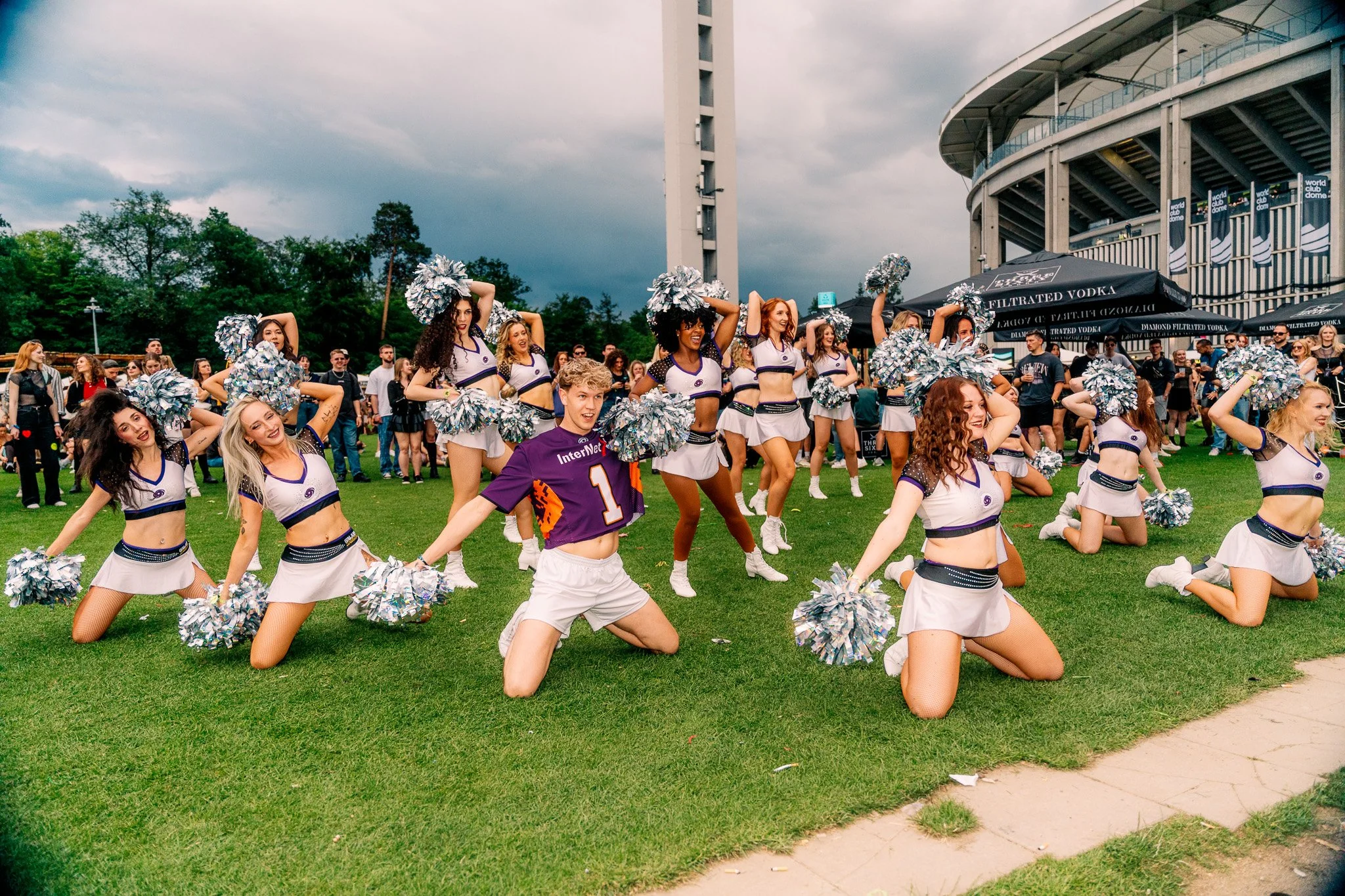 Galaxy_Dancers_WCD_web-05848.jpg